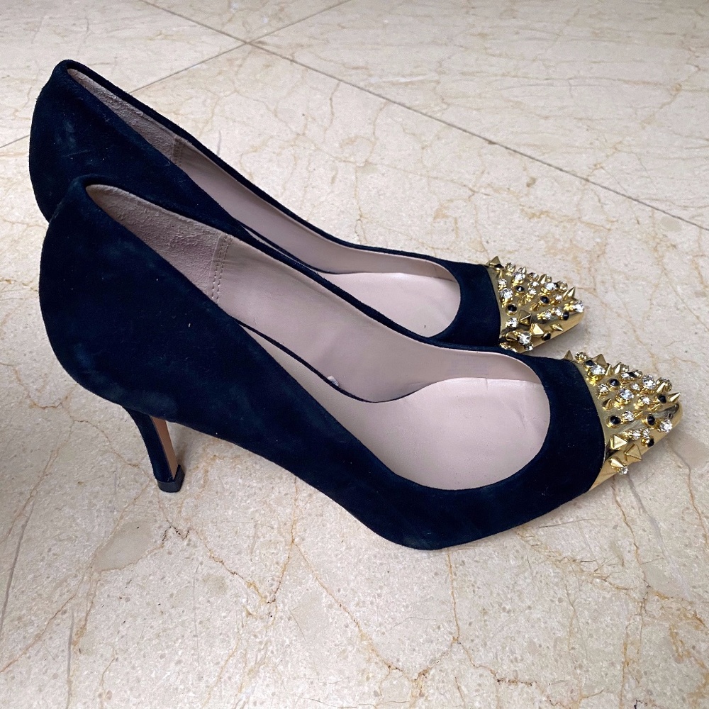 Zara Women's Suede 3.5 in. Studded Heels Sz 8.5